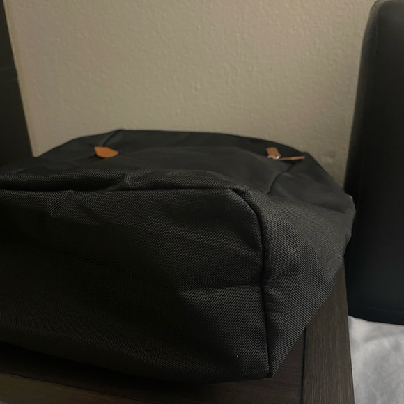 Backpack - Picture 10 of 11